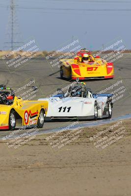 media/Nov-19-2022-CalClub SCCA (Sat) [[baae7b5f0c]]/Group 1/Race (Outside Grapevine)/